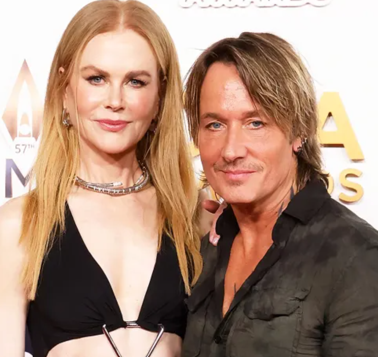 Kidman ve Urban’ın 19 yıllık evliliği bitti..20 yıllık evlilikleri sona erdi. Hollywood’un en çok konuşulan çiftlerinden olan ikilinin ayrılığı, kulislerde uzun süredir beklenen bir gelişmeydi