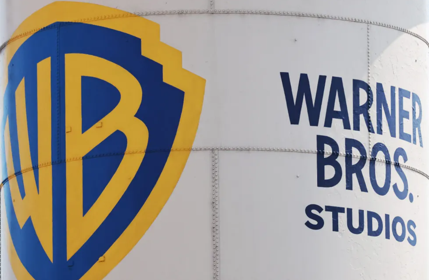 Warner Bros. satışa mı çıkıyor?   Kim alır, nasıl bölünür?