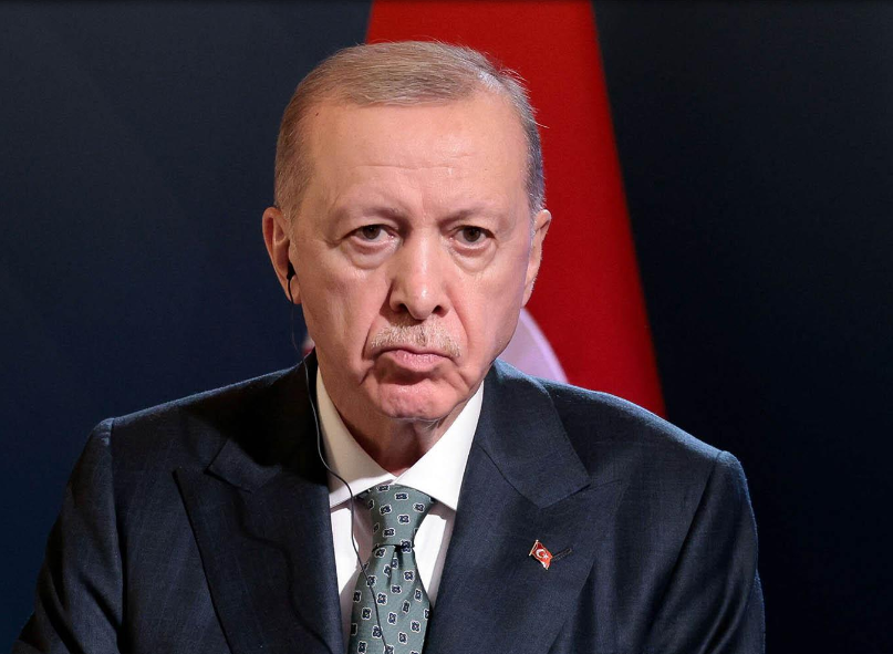 Erdoğan, Hamaney’in ölümünün ardından İran halkına taziyelerini iletti