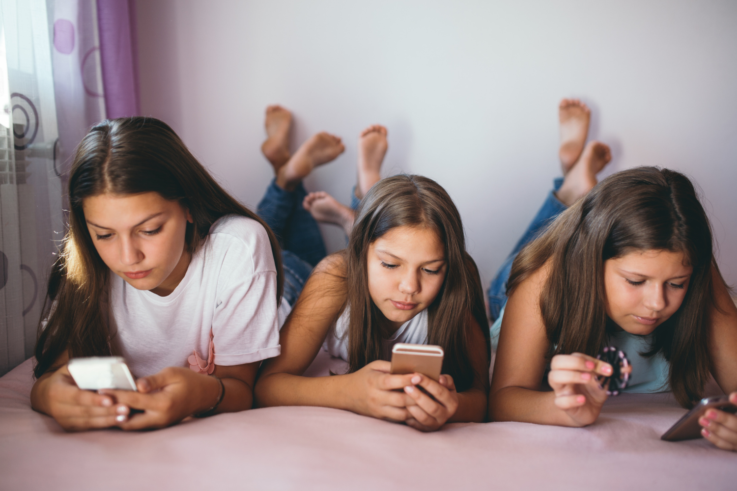 Sosyal medya ve oyun platformları için çocukları merkeze alan yeni denetim dönemi hazırlanıyor