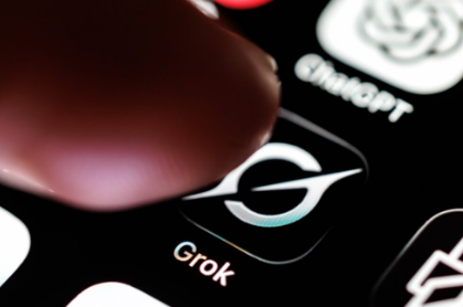 Musk’tan Grok şartı