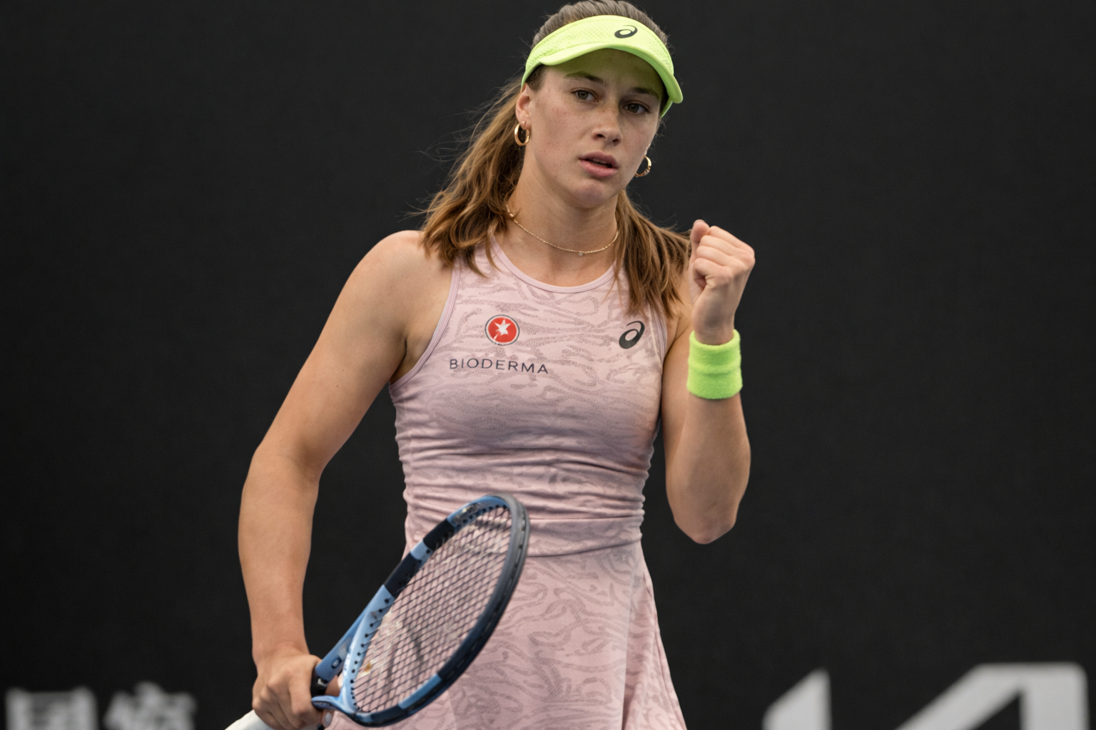 Zeynep Sönmez’den Stuttgart’ta tarihi zafer