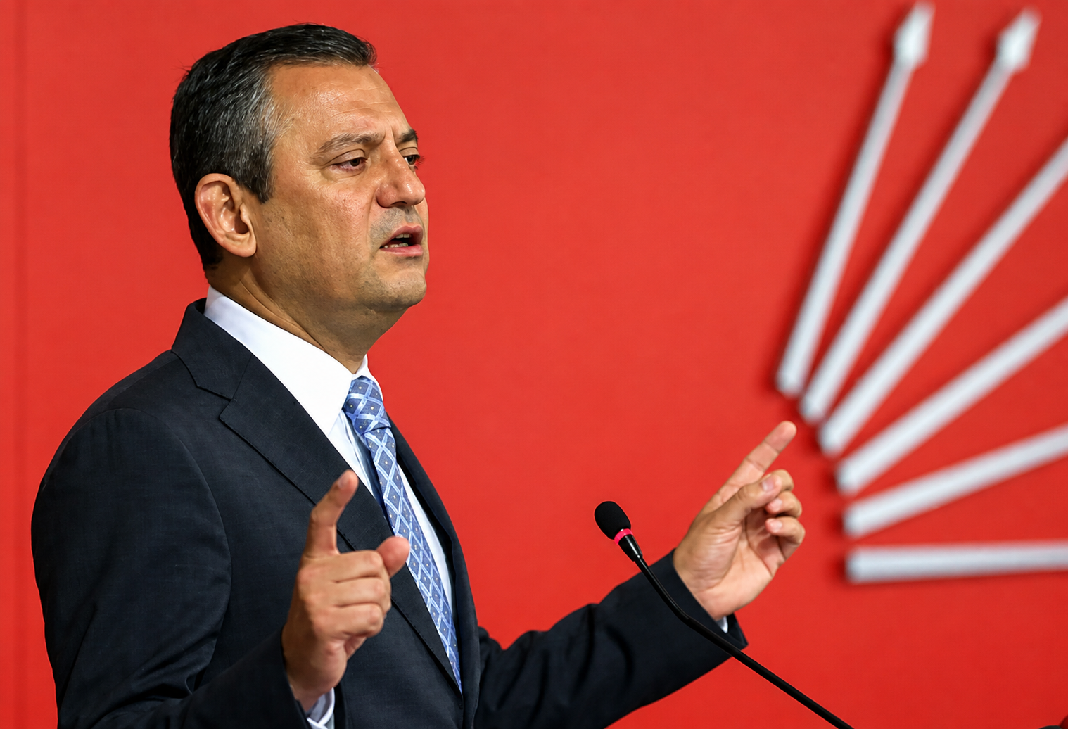 CHP seçim için vites yükseltti