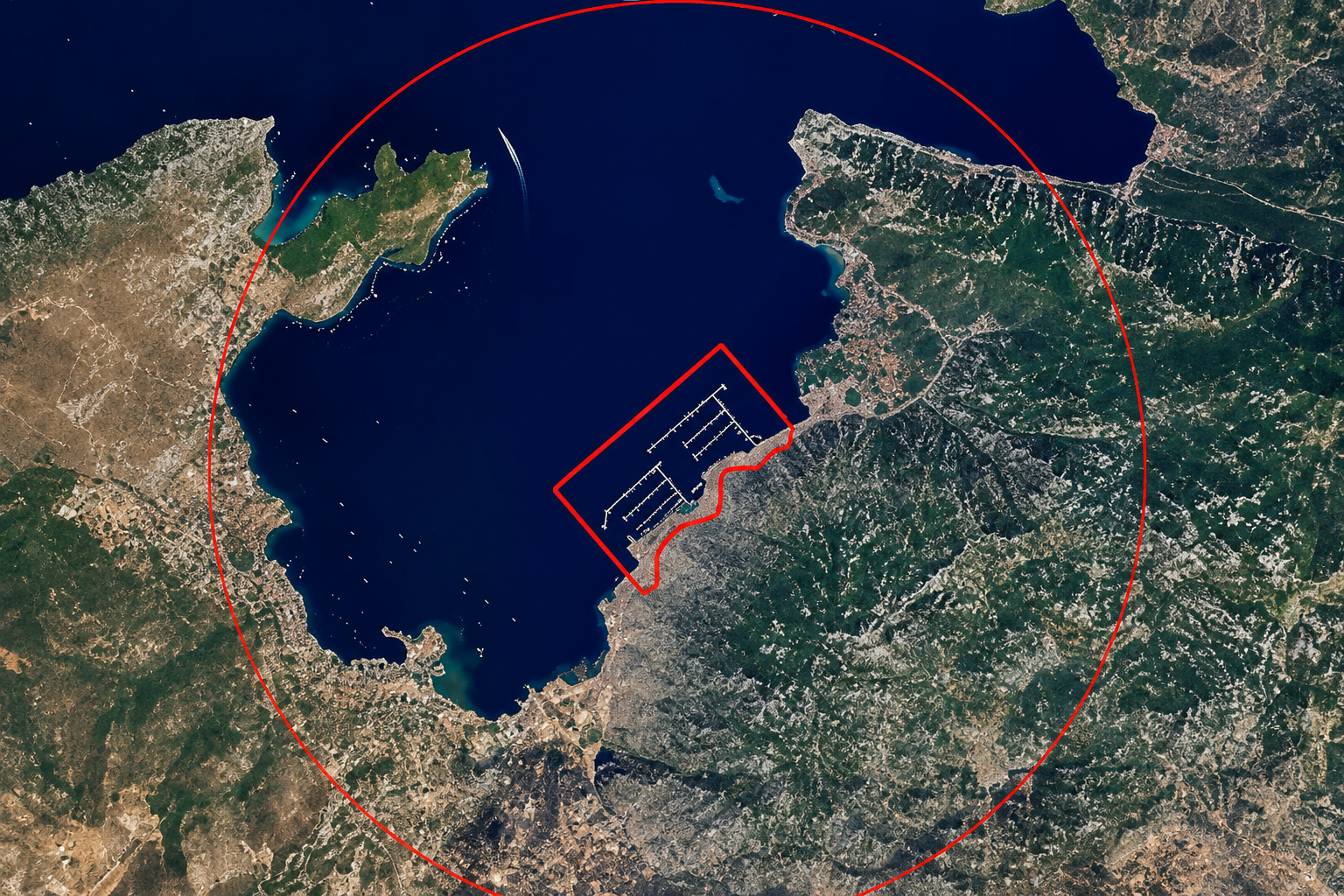 Selimiye’ye yüzer marina