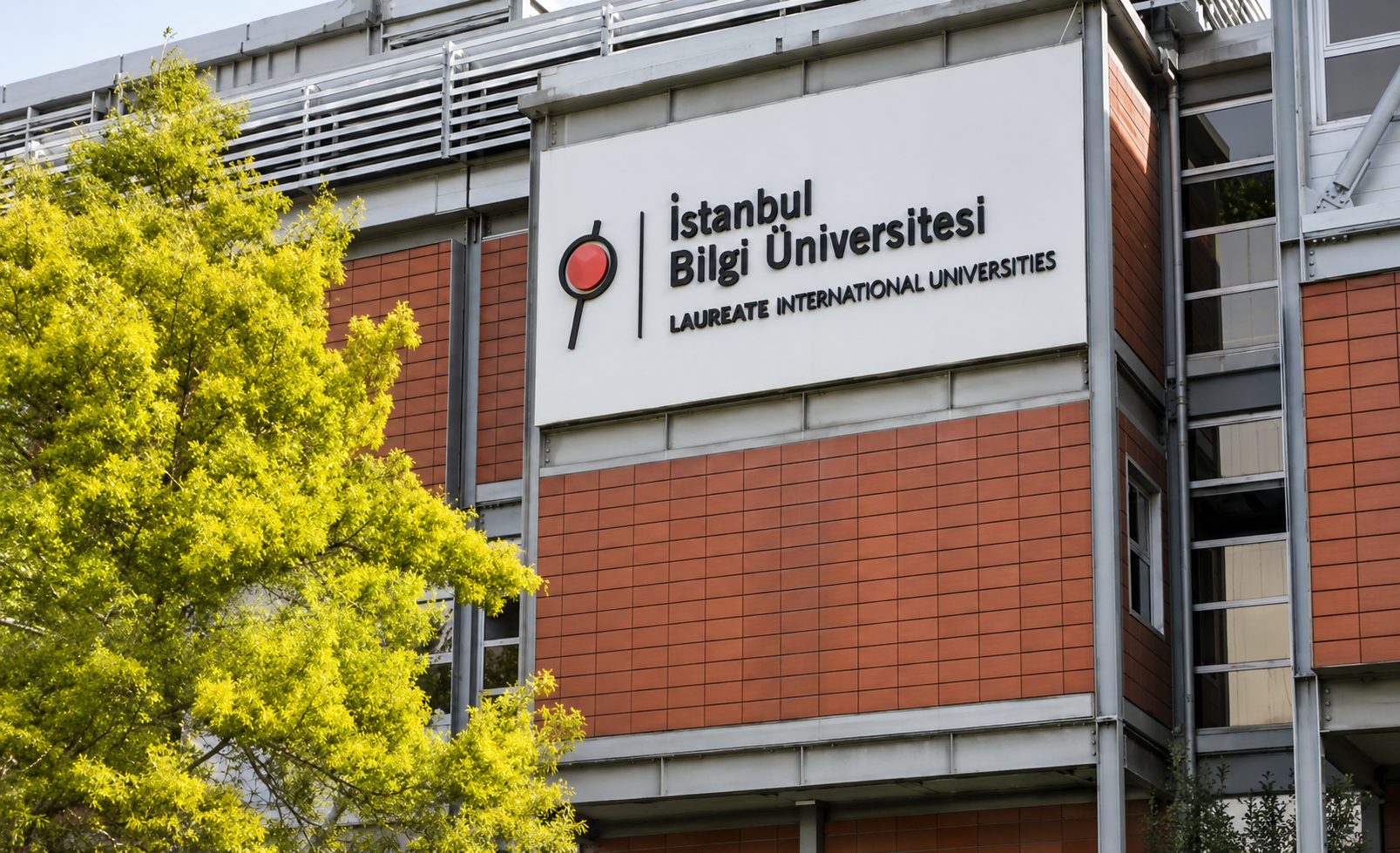 Bilgi Üniversitesi yeniden açıldı