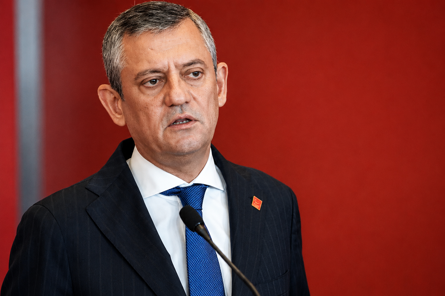 Özel’den kurultay çağrısı