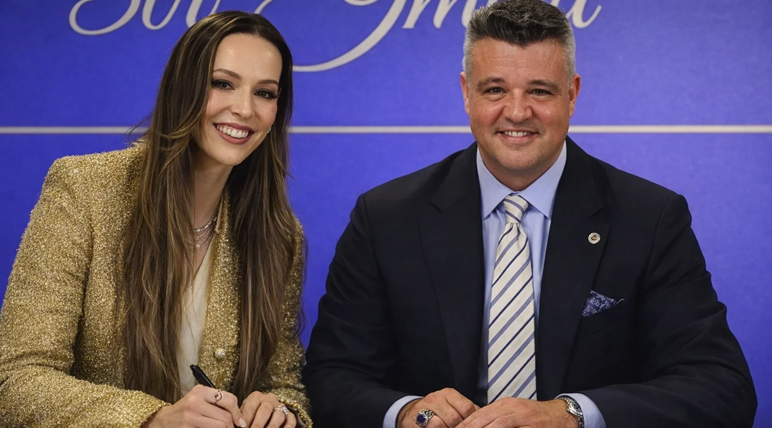 Kaptan Eda Erdem Fenerbahçe'de 20. sezona imza attı