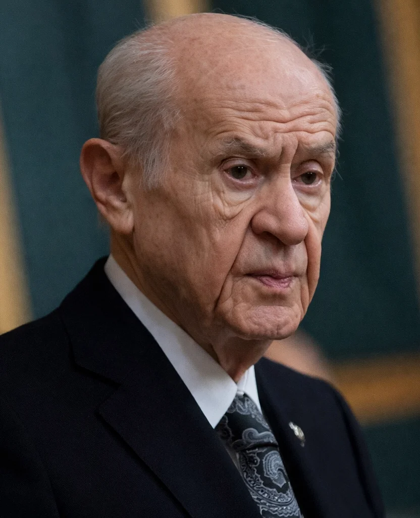 Bahçeli’den oyuncu Kaygılaroğlu'na tebrik telefonu