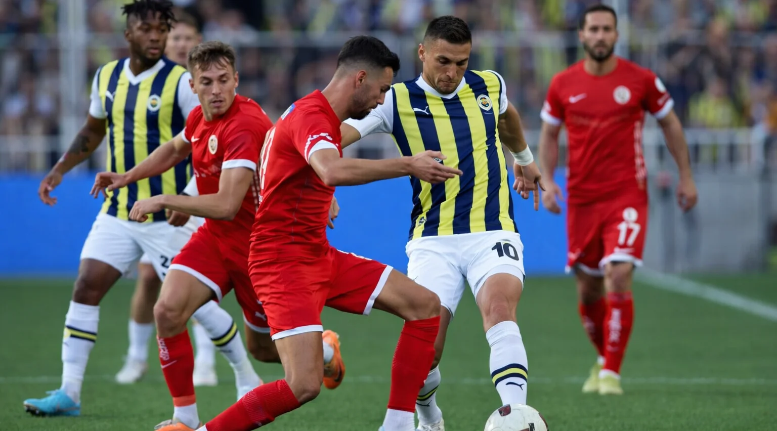 Antalya'da geri dönüş yetmedi: Antalyaspor ile Fenerbahçe 2-2