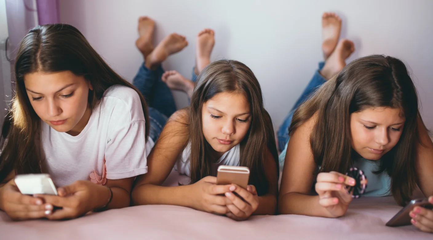 Sosyal medya ve oyun platformları için çocukları merkeze alan yeni denetim dönemi hazırlanıyor