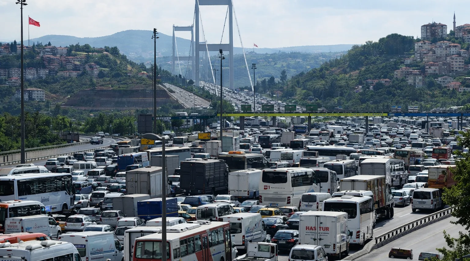 Bayram trafiğinde 12,3 milyon geçiş