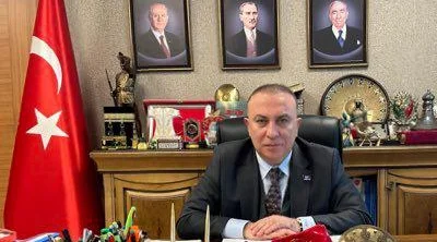 MHP'de üst düzey istifa: İzzet Ulvi Yönter görevinden istifa etti