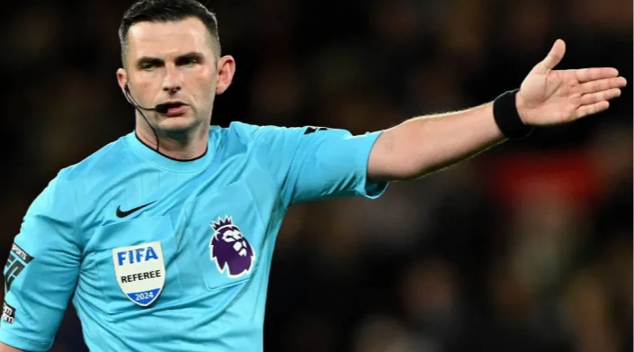 Kosova maçına Michael Oliver