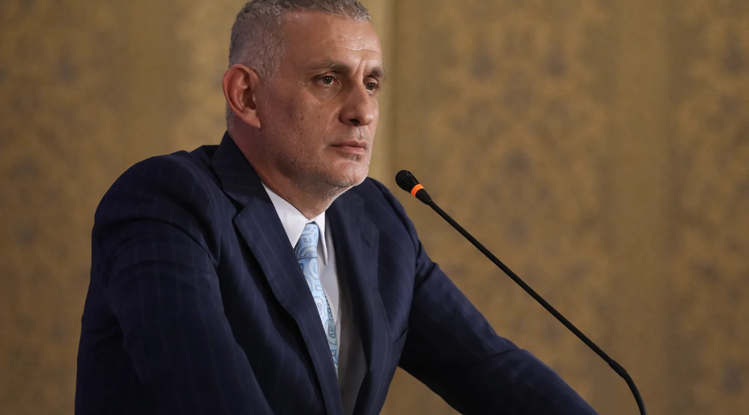 Hacıosmanoğlu'nun villa vaadi tartışma yarattı