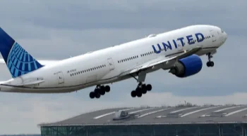 United Airlines, artan yakıt giderleri nedeniyle bagaj ücretlerini yükseltti