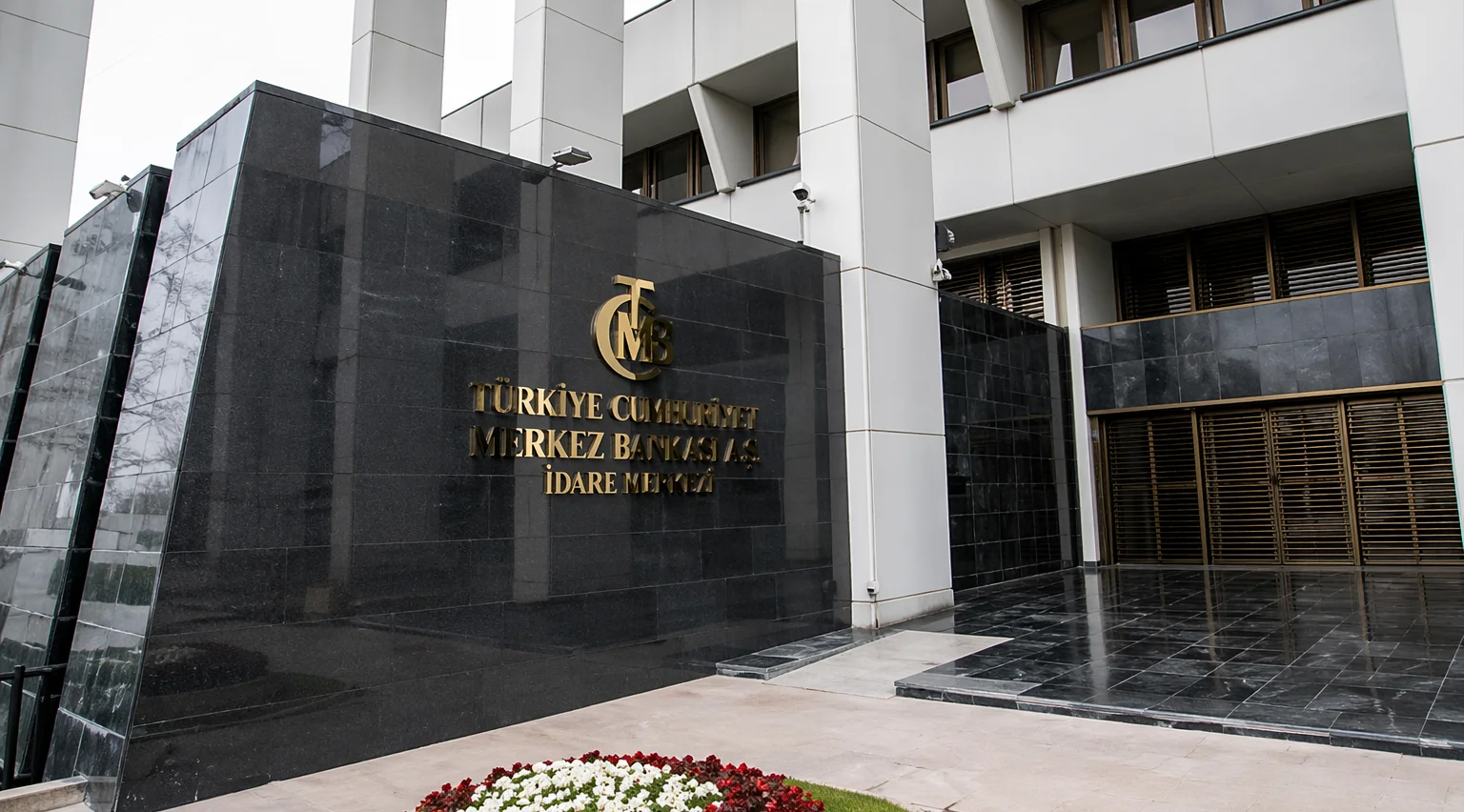 Merkez Bankası enflasyon hedefini yükseltti