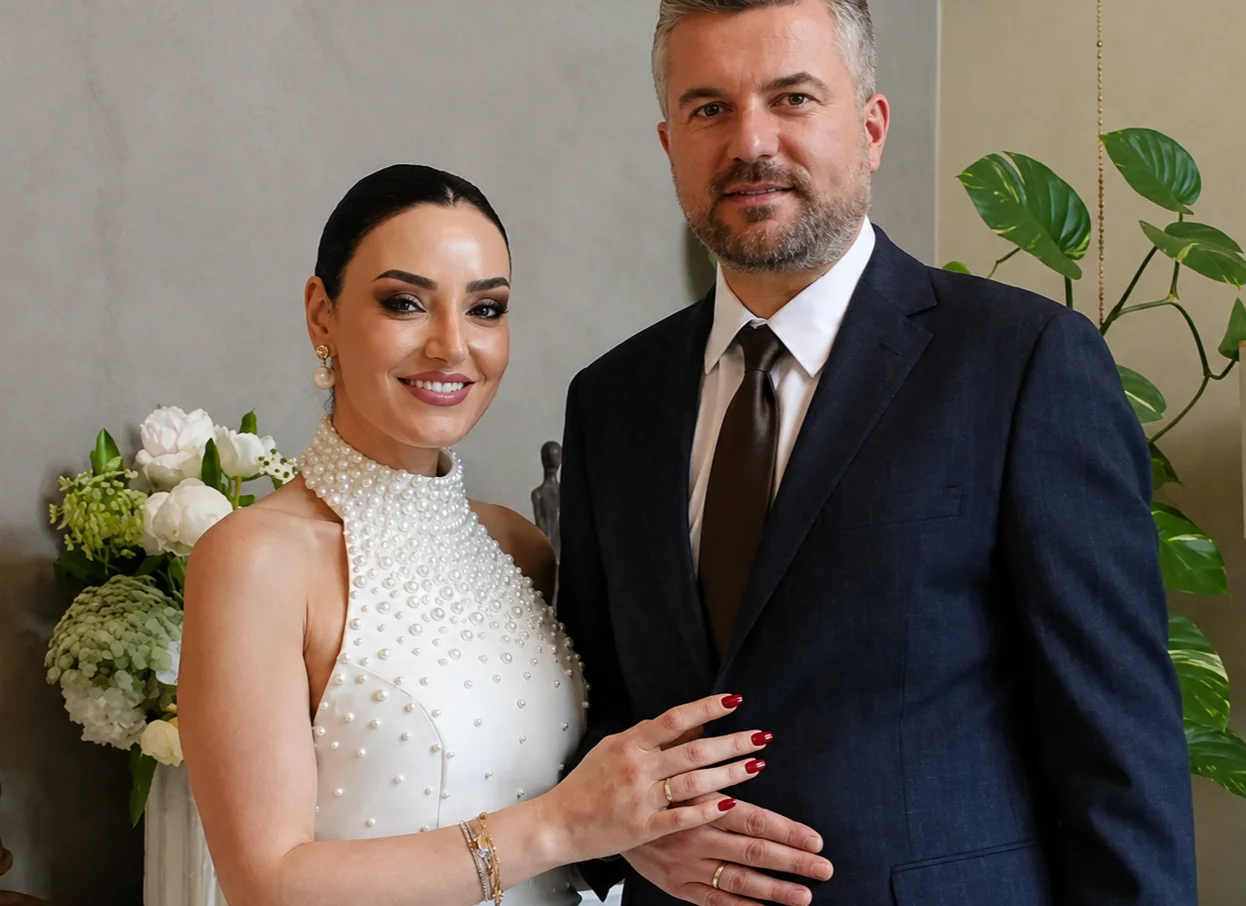 Ünlü şarkıcının nişanlısı belediye başkanı gözaltında