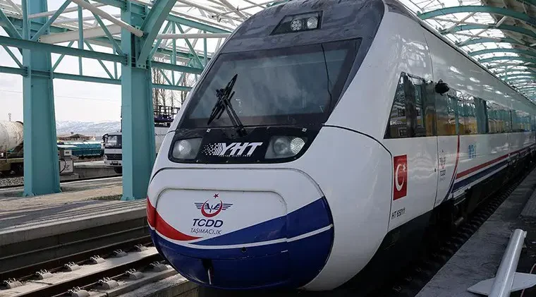 Ankara-İstanbul YHT hızlanıyor 3 saat 37 dakika