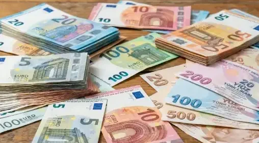 Euro’nun dolara karşı ralli si Türk lirasını vurdu