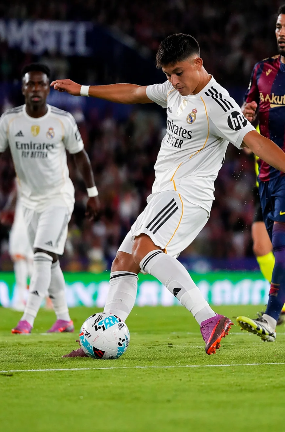 Rekortmen büyücü Arda